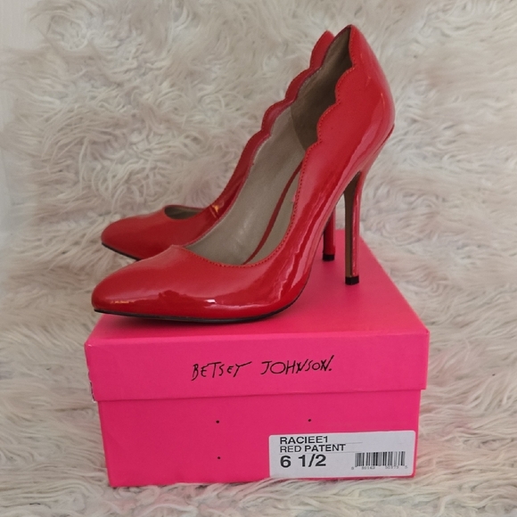 Betsey Johnson Glossy Red Heels - Picture 6 of 6